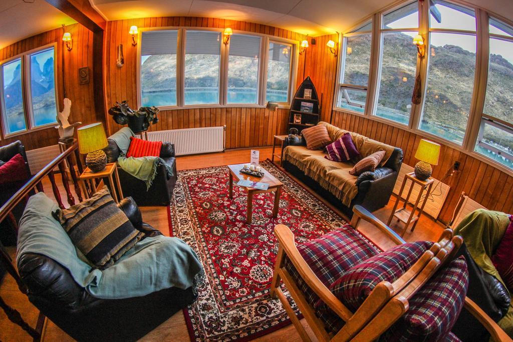 Hosteria Pehoe Torres del Paine National Park Εξωτερικό φωτογραφία